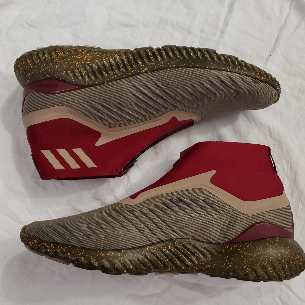 Sold! Adidas Alphabounce Zip M Size 14